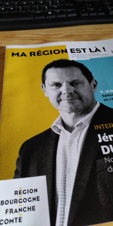Couverture du magazine de la région, nov. 2025